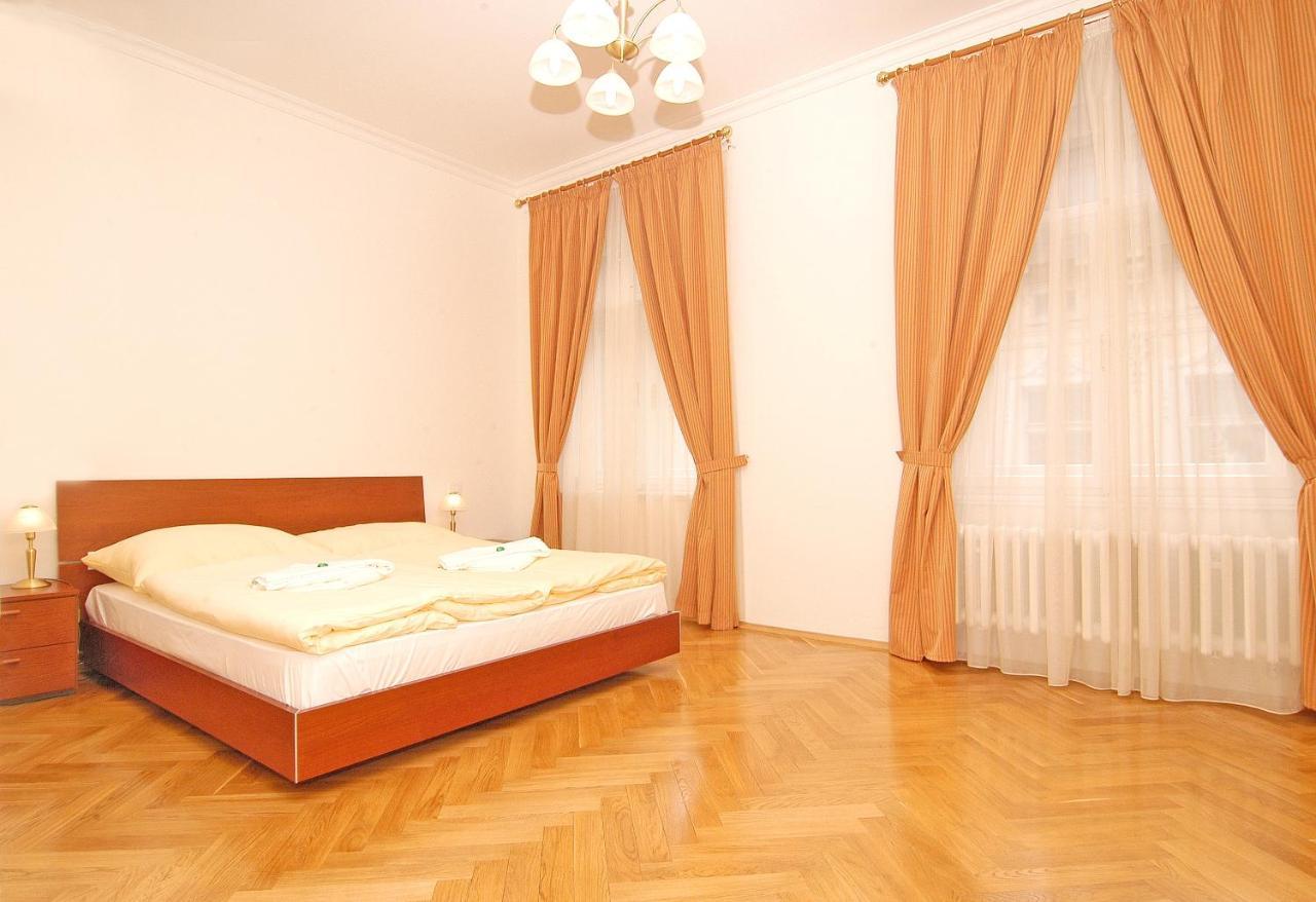 פראג Residence La Familia מראה חיצוני תמונה