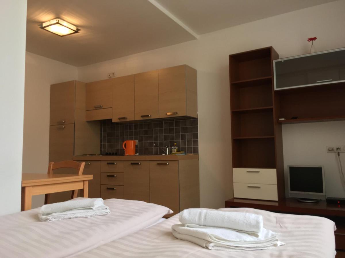 פראג Residence La Familia מראה חיצוני תמונה